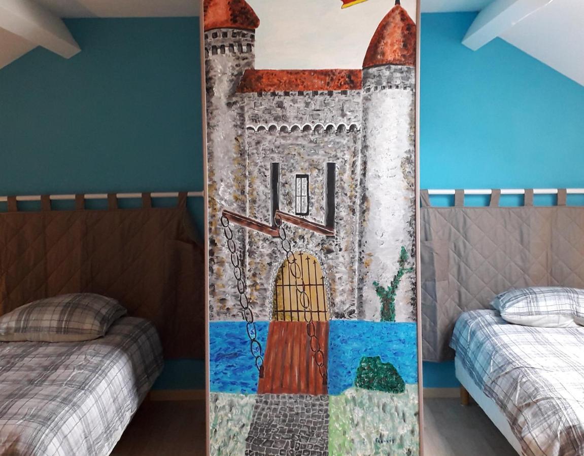Gite Les Chevaliers Fous Sainte-Menehould Exterior foto